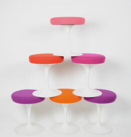 Set-of-tulip-stools-designed-by-Eero-Saarinen-for-Knoll-International